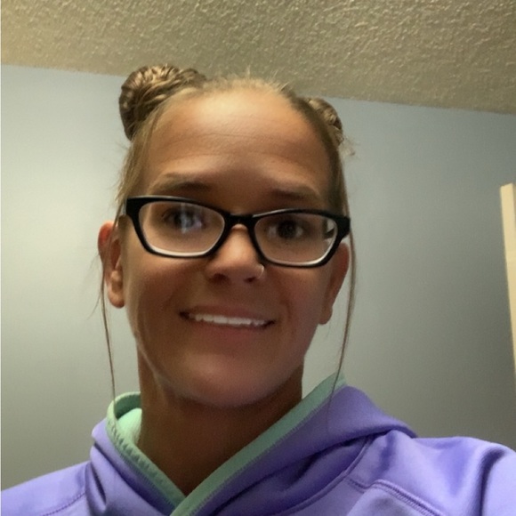 Meet your Posher, Crystal - Picture 1 of 1